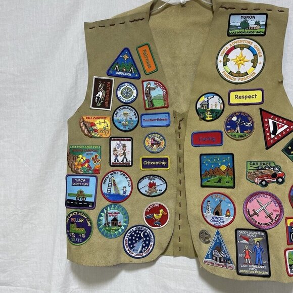 YMCA Indian Guides Adult Leather Vest Patches 2008-2012 Patches Badges Suede - Picture 3 of 7